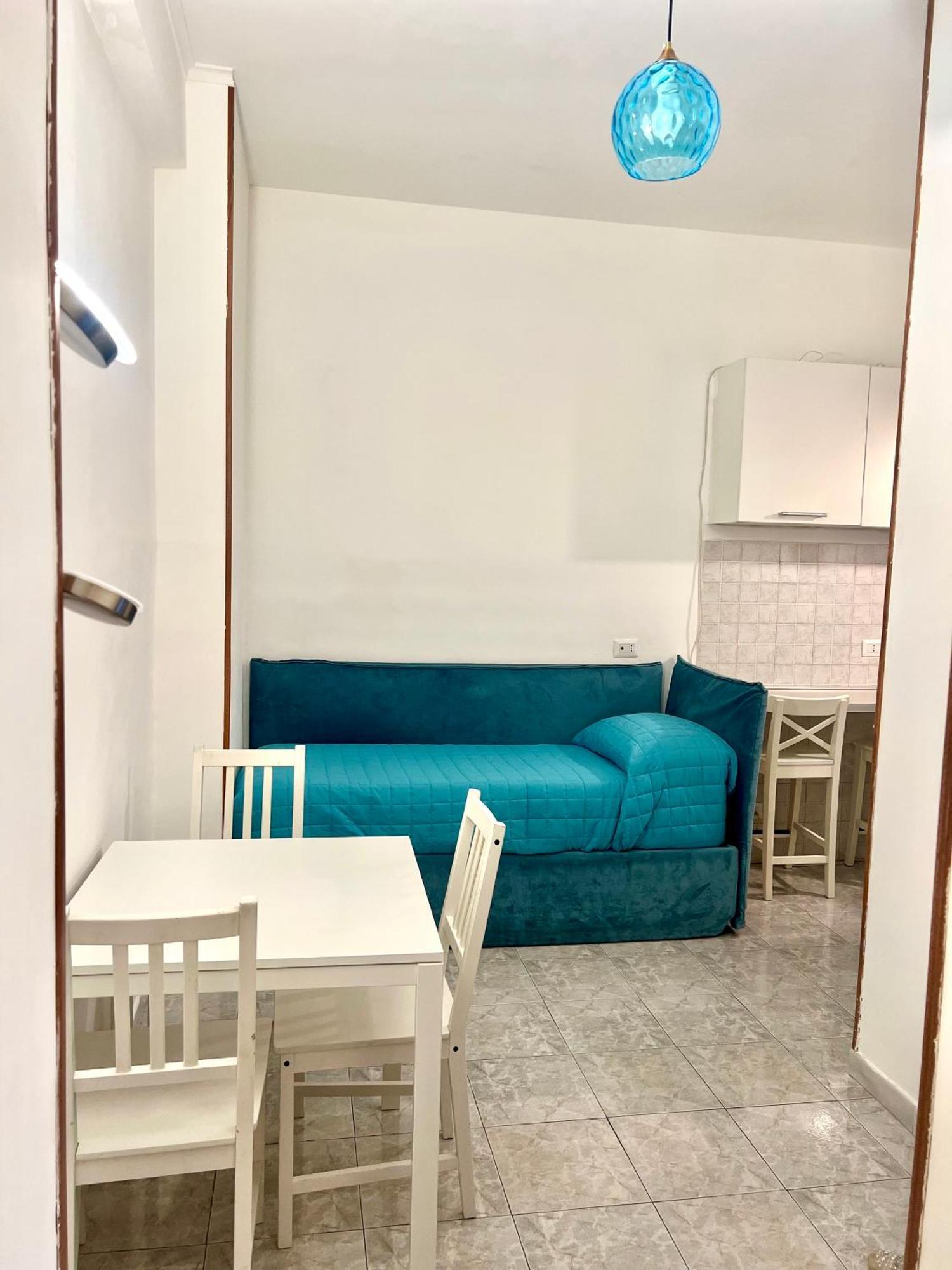19 House Apartment *